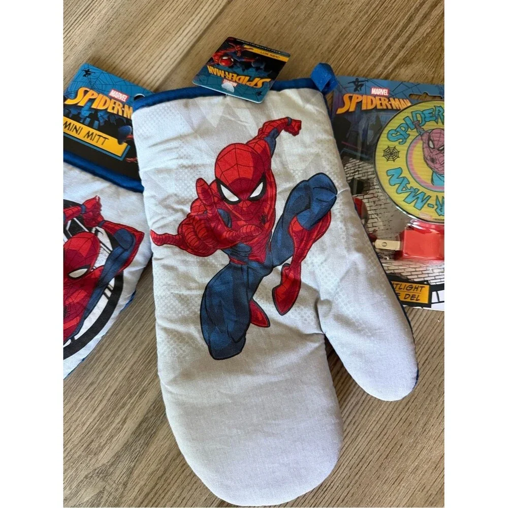Marvel Spider-Man Kitchen Mitt Set - Red, Blue & White